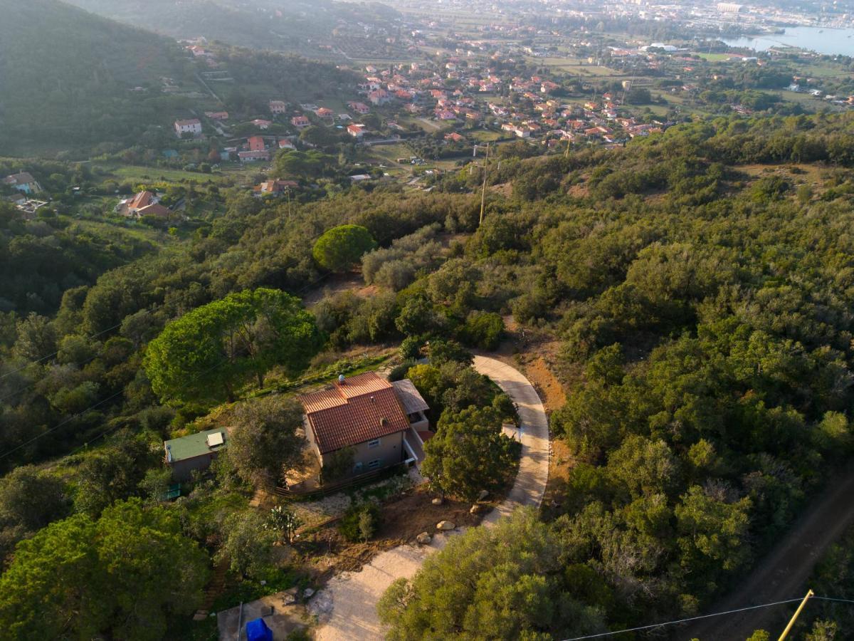 Villa Elicriso Charme E Nature-Goelba ポルトフェッラーイオ エクステリア 写真